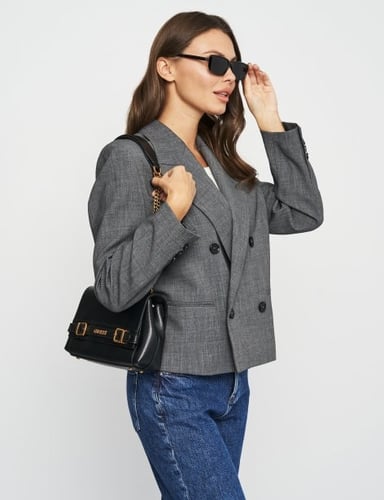 شنطة من جيس