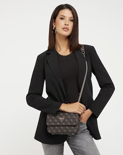 شنطة من جيس