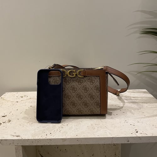 شنطة من جيس