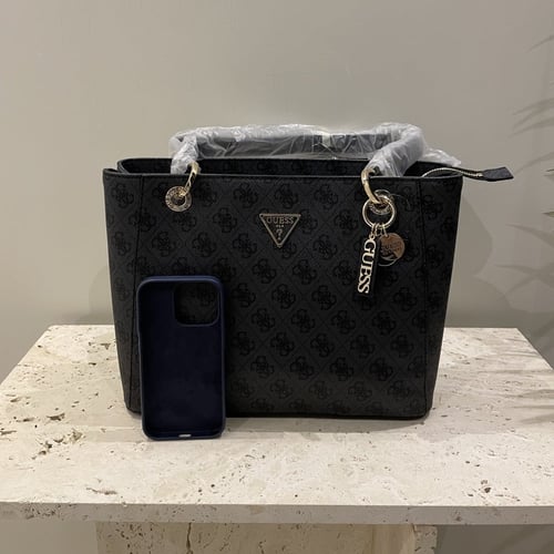 توت باق من جيس