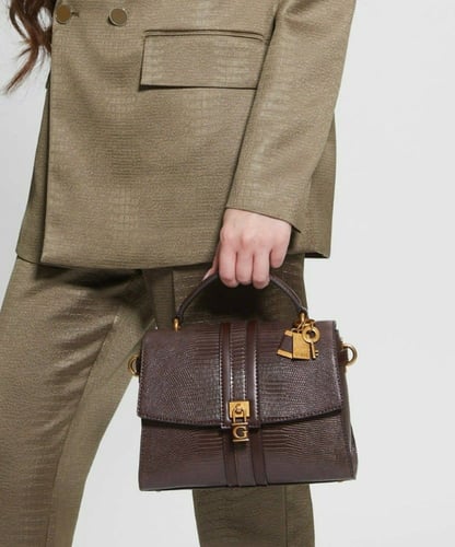 شنطة من جيس