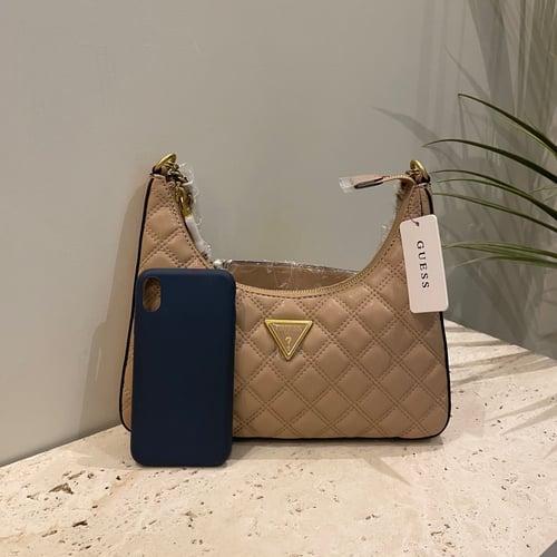 شنطة من جيس