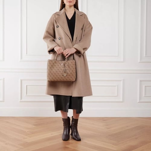 شنطة من جيس