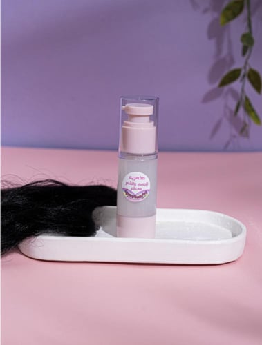 مخمريه برائحه عطر قصة