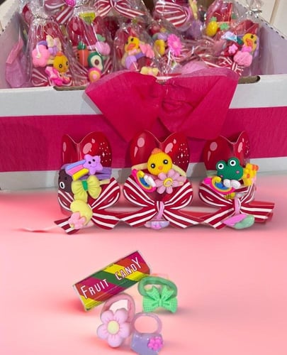 مجموعة توزيعات الاكسسوارت للفتيات