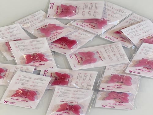 مجموعة توزيعات توعوية ( سرطان الثدي ) ٣٠ قطعة