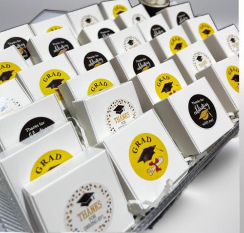 توزيعات التخرج سلسال الفراشة