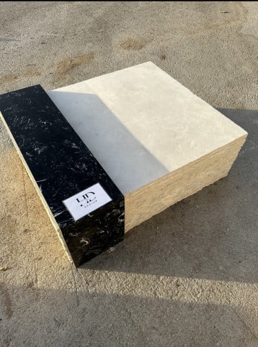 طاوله حجريه مع رخام