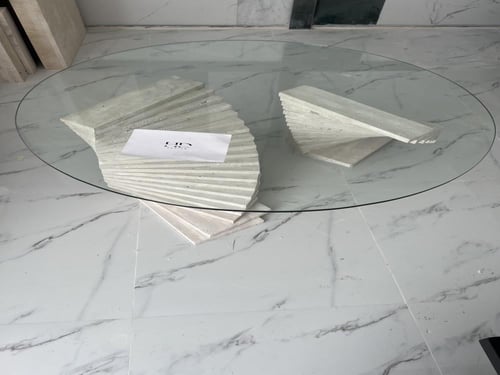 طاوله عصريه بقواعد رخام