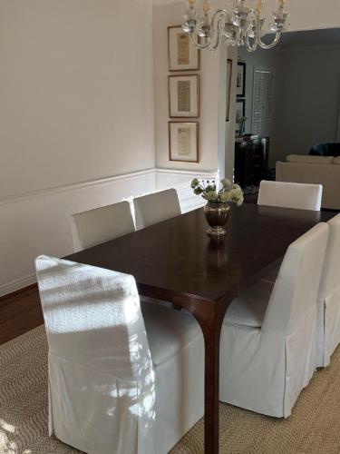 طاوله طعام مع كراسي 6