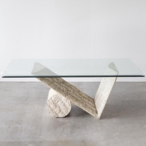 طاوله بتصميم عصري