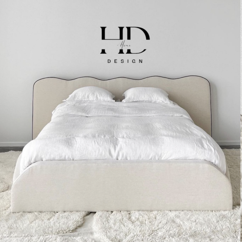 سرير بتصميم عصري