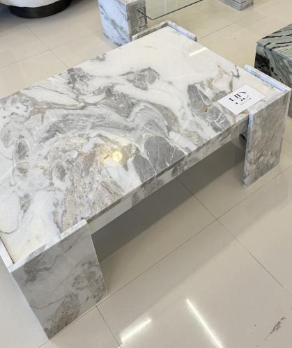 طاوله من رخام ايطالي