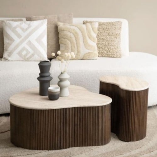 طاوله قطعتين بقواعد خشب