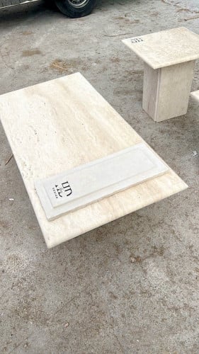 طاوله من الحجر ترافنتينو