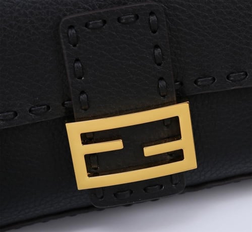 فندي مقاس24cm