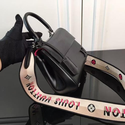 لوي فيتون Cluny Mini مقاس 20cm