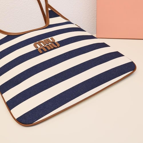 ميو ميو IVY leather bag مقاس 35cm