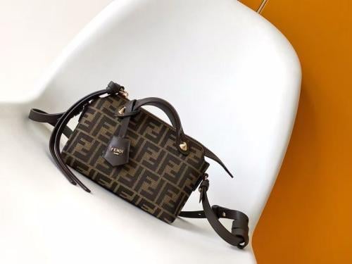 فندي باي ذا وي مقاس20cm