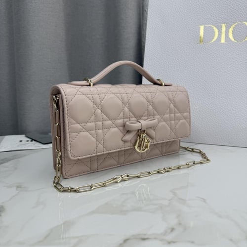 ديور ليدي كلاتش مقاس 21cm