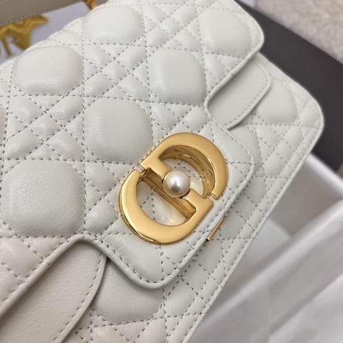 ديور Jolie مقاس 22cm