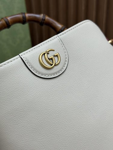 قوتشي GG Diana مقاس 24 سم