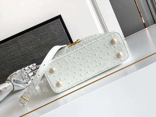 لوي فيتون Capucines مقاس 21cm