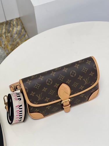 لوي فيتون DIANE مقاس23cm