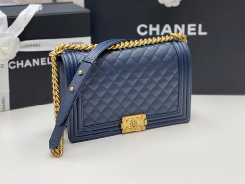 شانيل لارج بوي مقاس 28cm