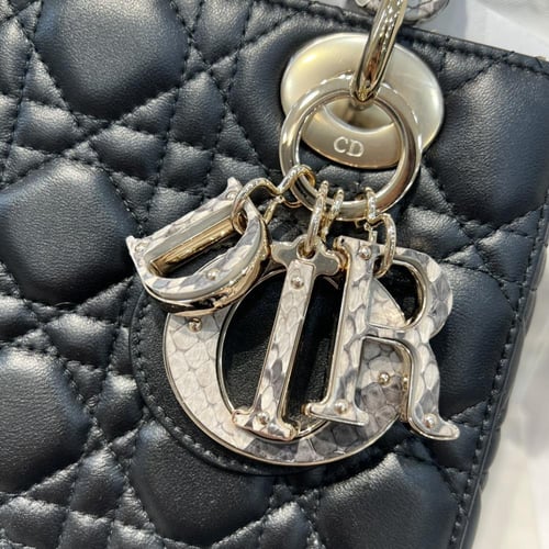 ليدي ديور مقاس 20cm