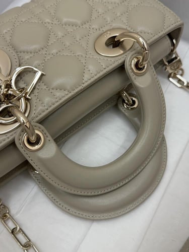 ديور جوي مقاس 22cm