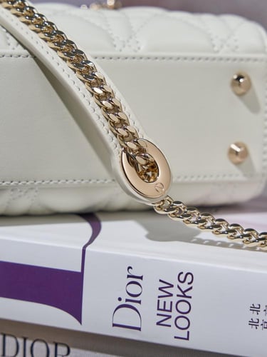 ليدي ديور ميني مقاس 17cm