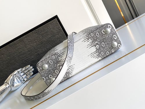 لوي فيتون Rose des Vents مقاس 27cm