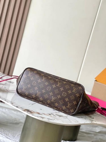لوي فيتون Neverfull مقاس 31cm