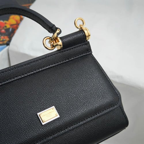 دولتشي اند غابانا..مقاس 18