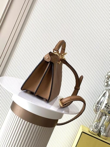 فندي بيكابو بتيت مقاس 20cm