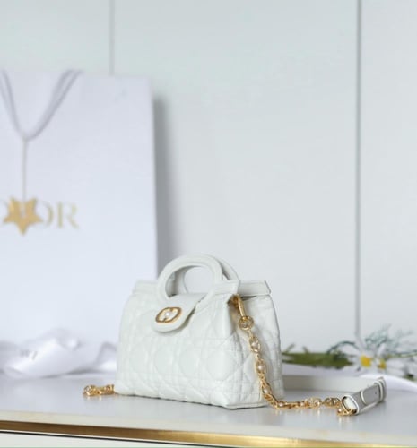 ديور Jolie Top Handle مقاس 18.5cm