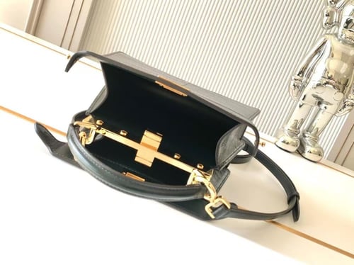 فندي بيكابو بتيت مقاس 20cm