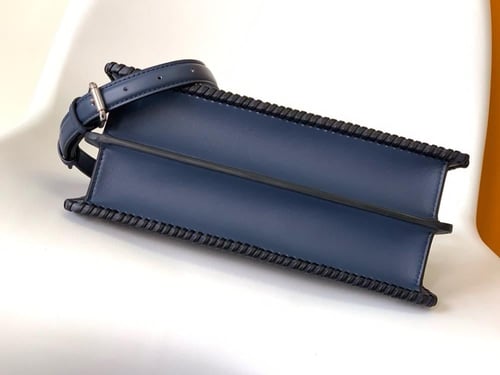 فندي Peekaboo مقاس 27cm