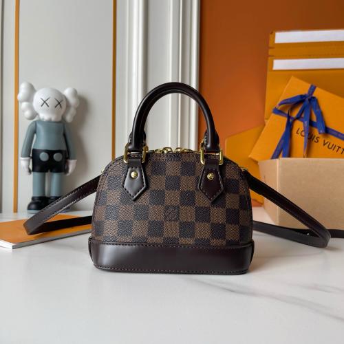 لويس فيتون مقاس 18cm