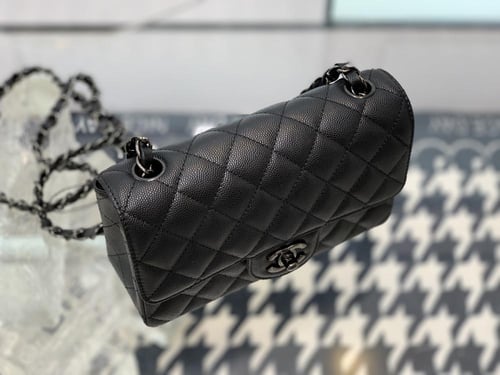 شانيل كلاسك مقاس 20cm