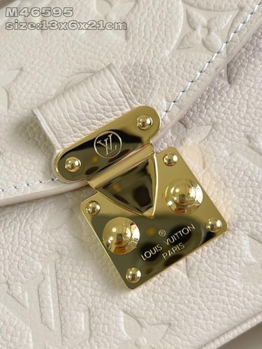 لوي فيتون Pochette Métis East West مقاس 21cm