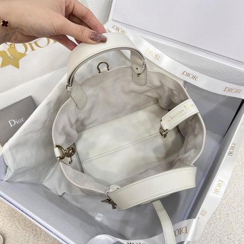 ديور Toujours مقاس 23cm