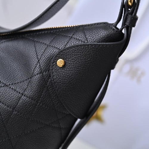 ديور Voyageur مقاس 28cm