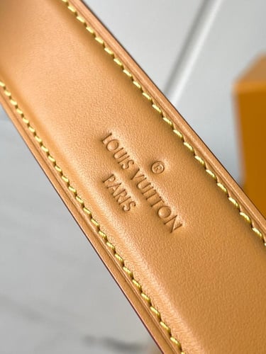 لوي فيتون SIDE TRUNK مقاس23.5cm