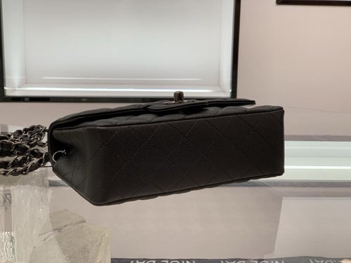 شانيل كلاسك مقاس 20cm