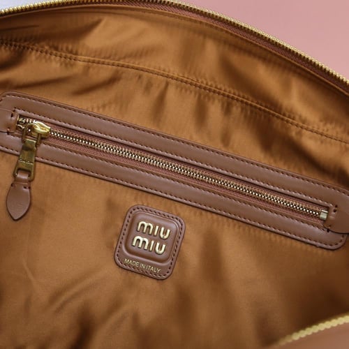 ميو ميو Beau مقاس 34cm