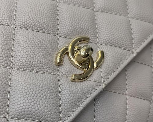 شانيل كوكو هاندل مقاس24cm