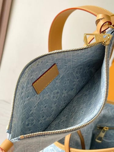 وي فيتون CARRYALL PM مقاس 29cm