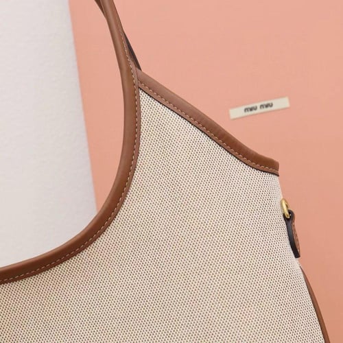 ميو ميو IVY leather bag مقاس 35cm